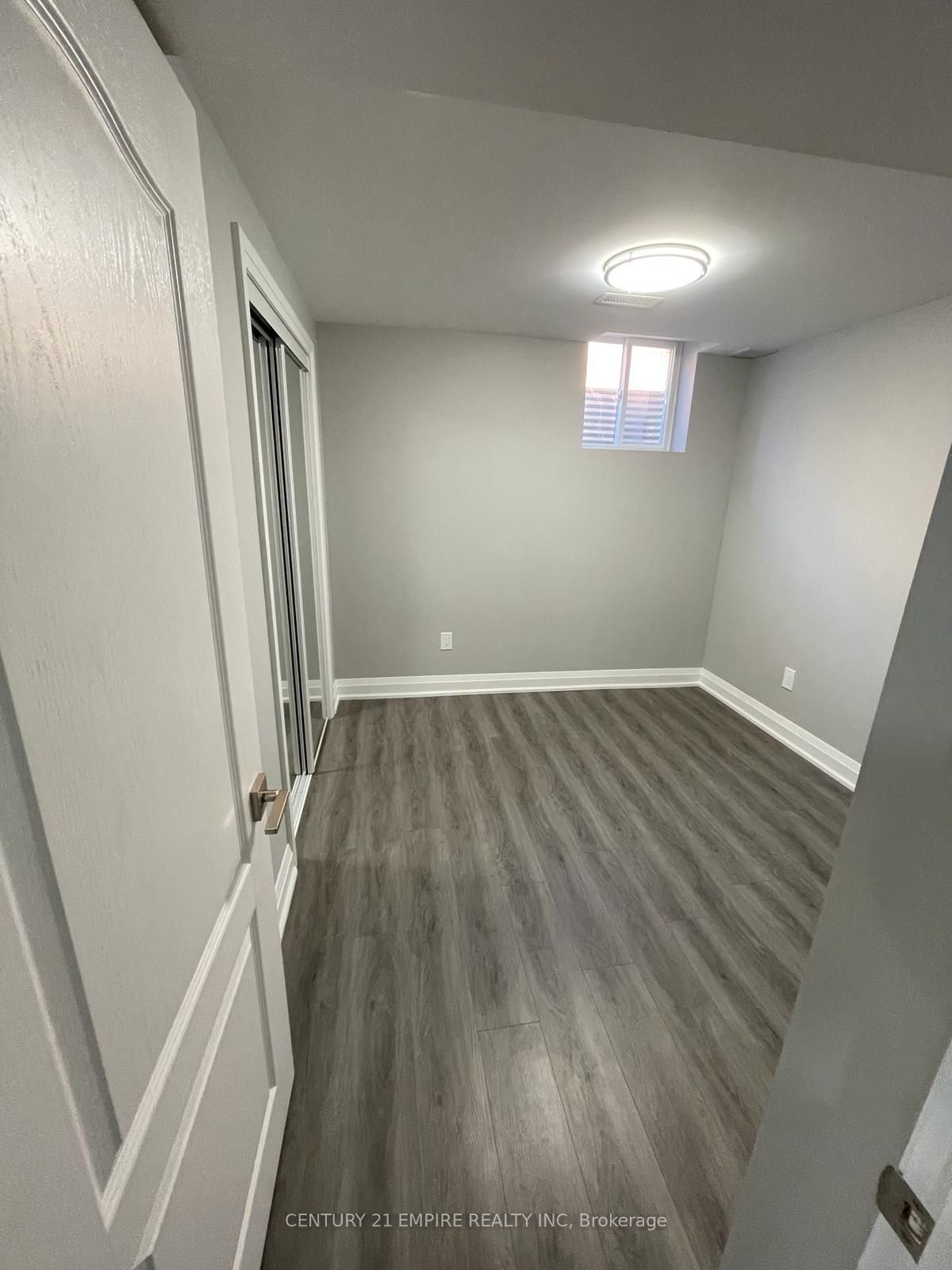 565 Avignon Place