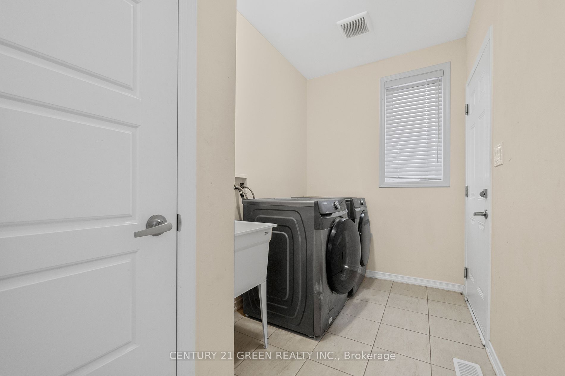 25 Seanesy Drive