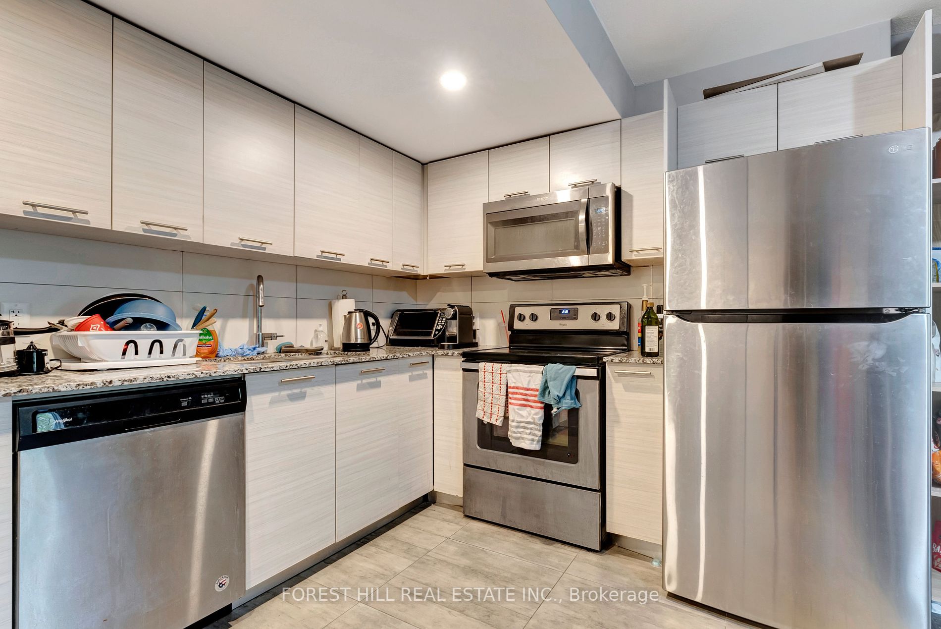 338 Albert Street #119