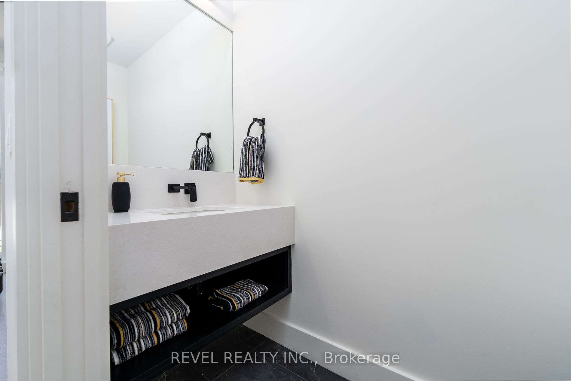 1397 York Road #10