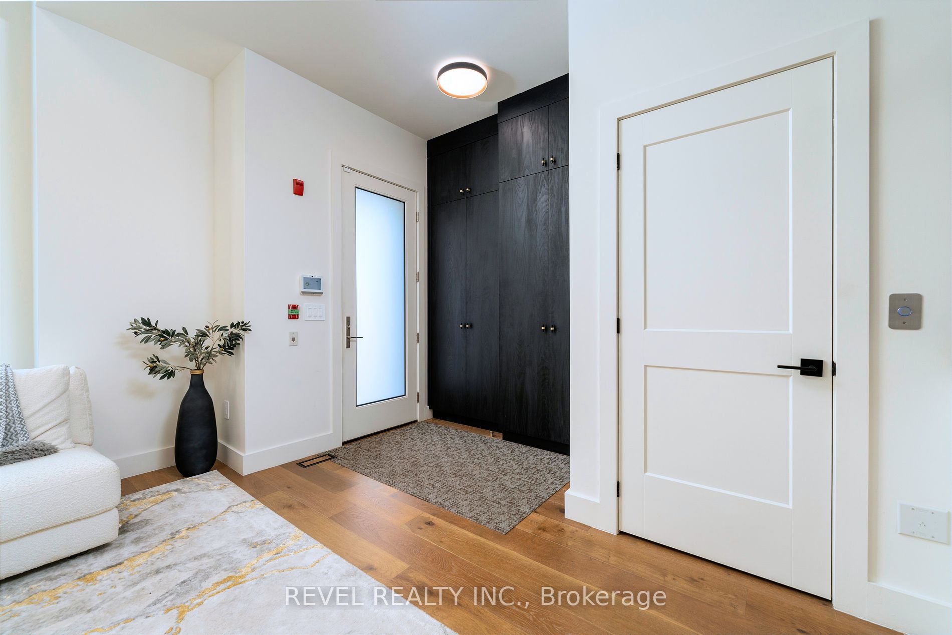 1397 York Road #10
