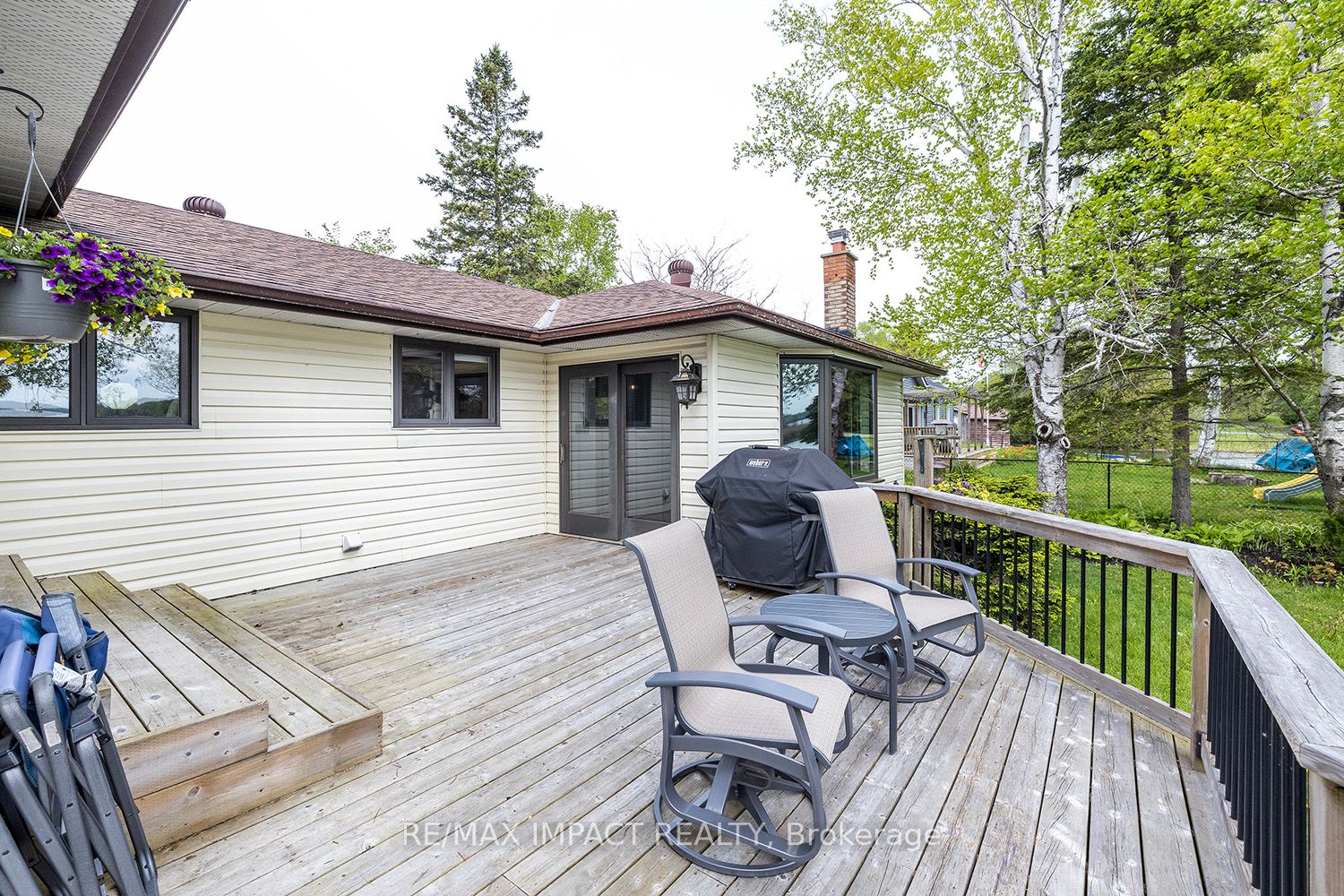 32 Totten Drive