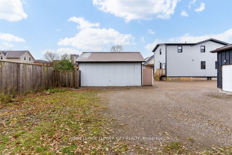 45 Princess St E