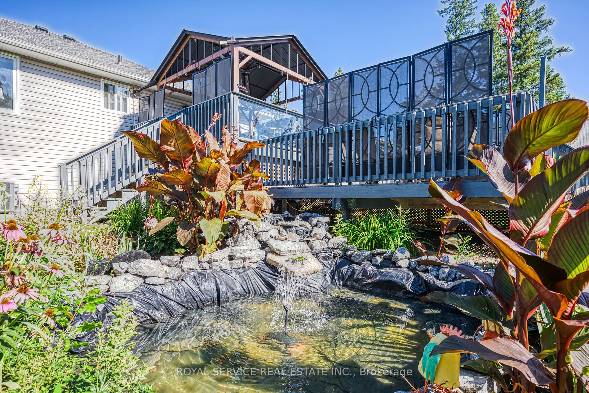 96 Fraser Dr