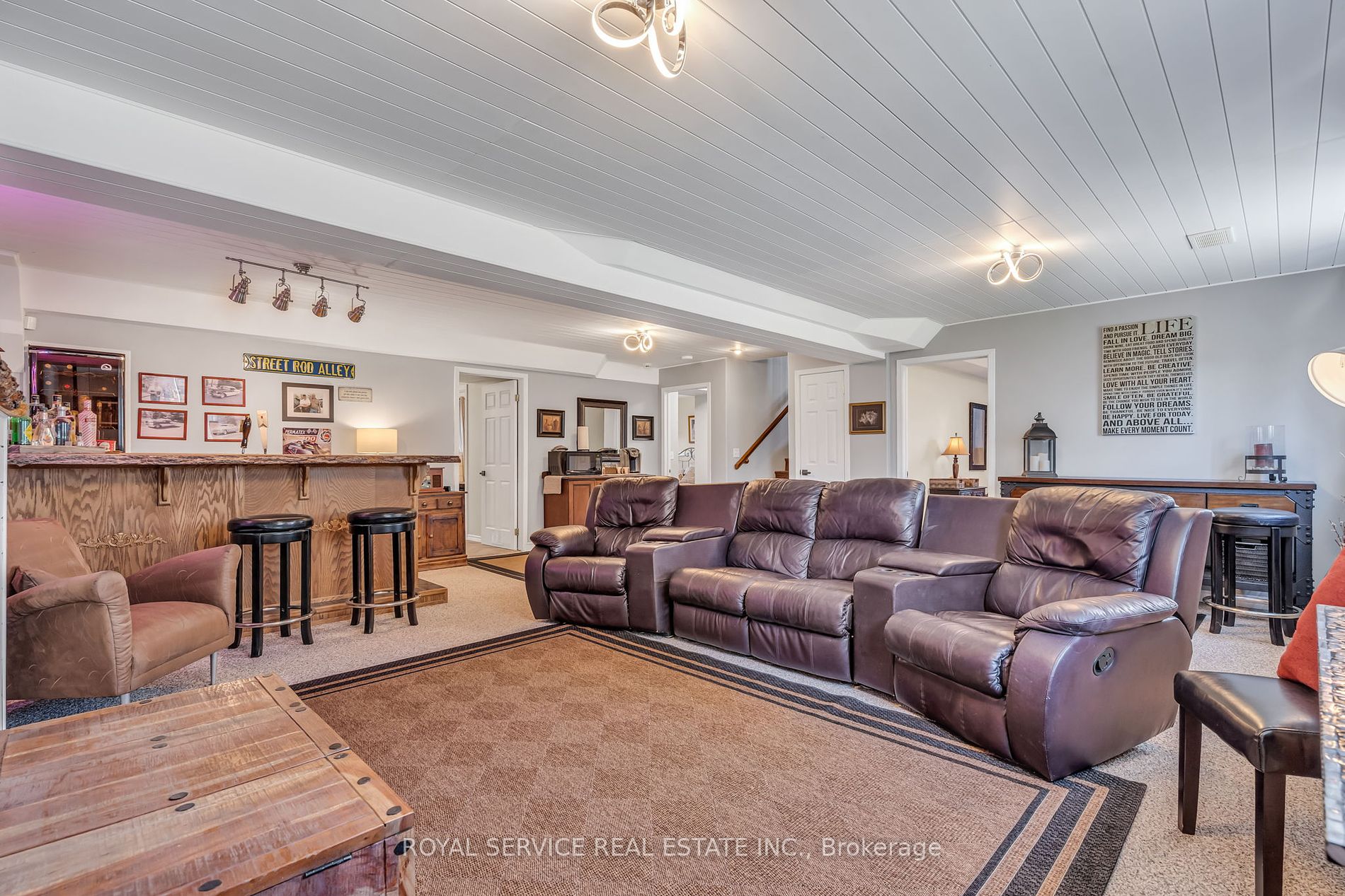 96 Fraser Dr