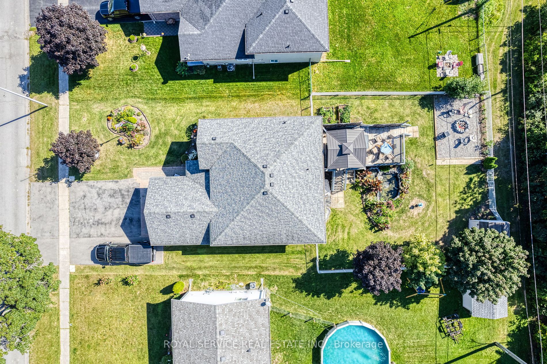 96 Fraser Dr