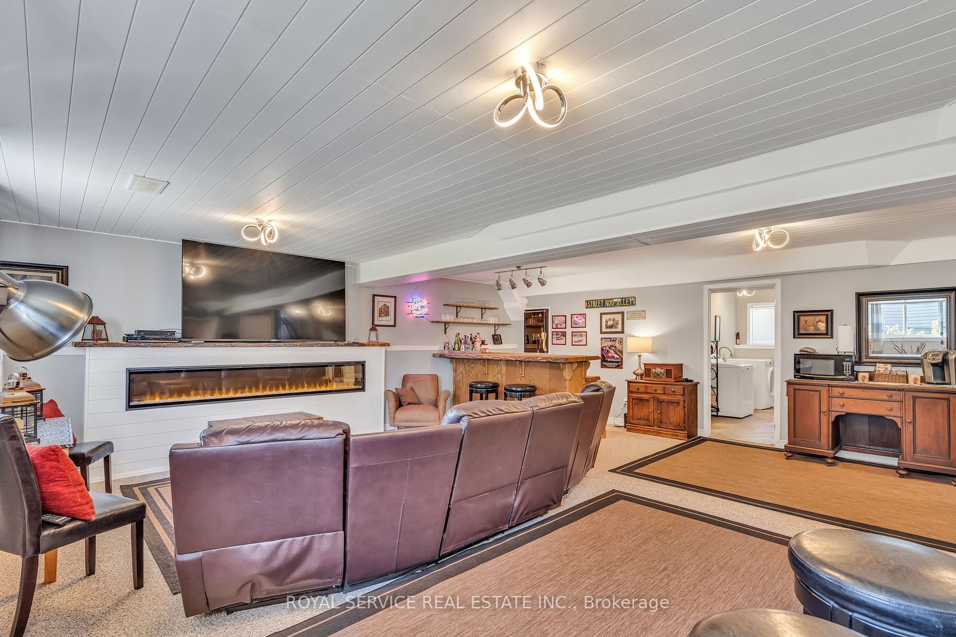 96 Fraser Dr