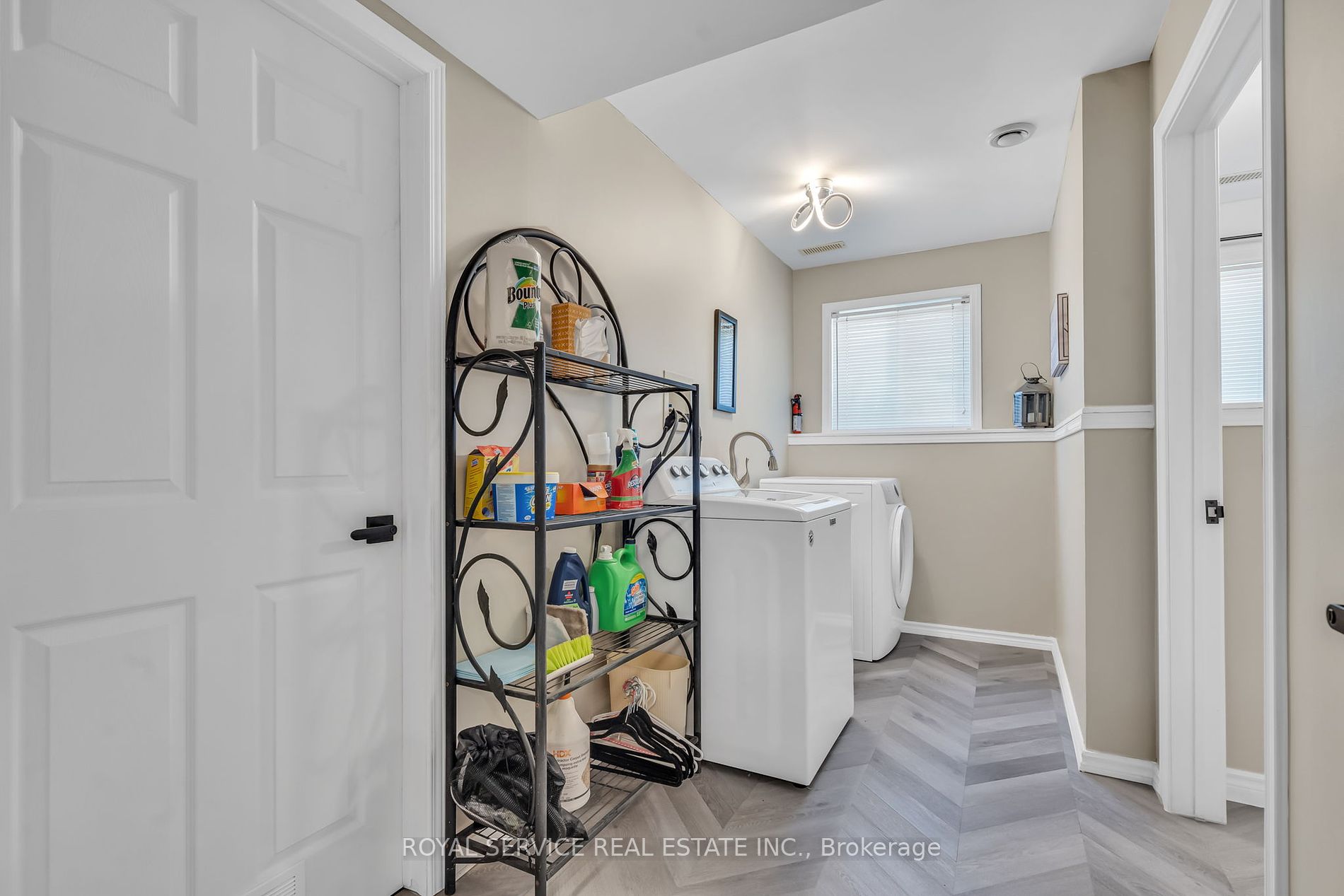 96 Fraser Dr