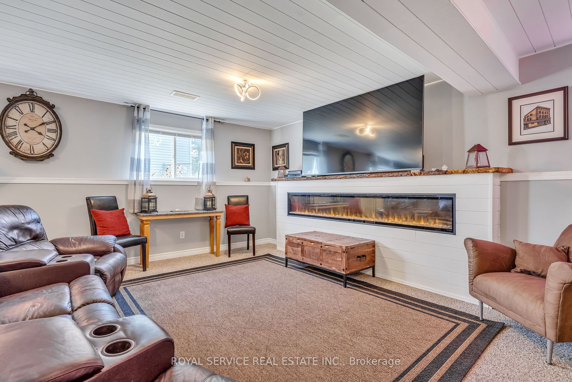 96 Fraser Dr