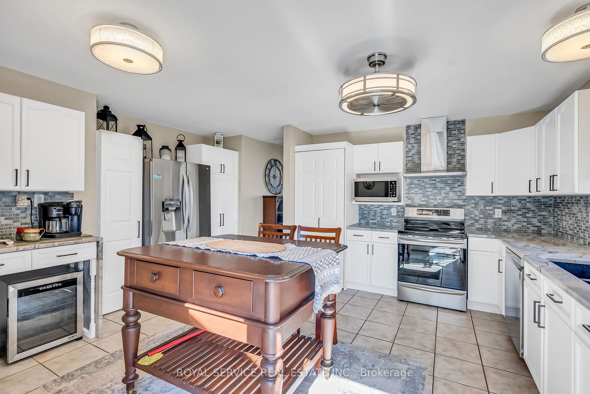 96 Fraser Dr