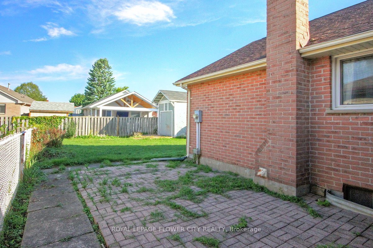 205 Worthington Ave