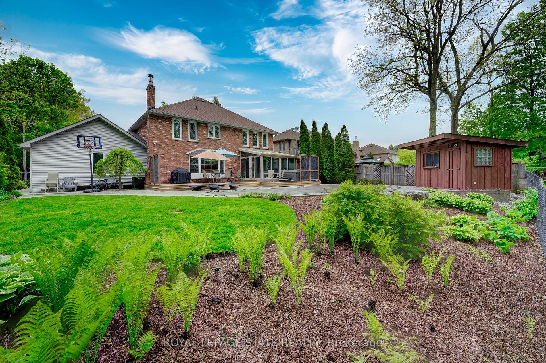 110 Garden Ave