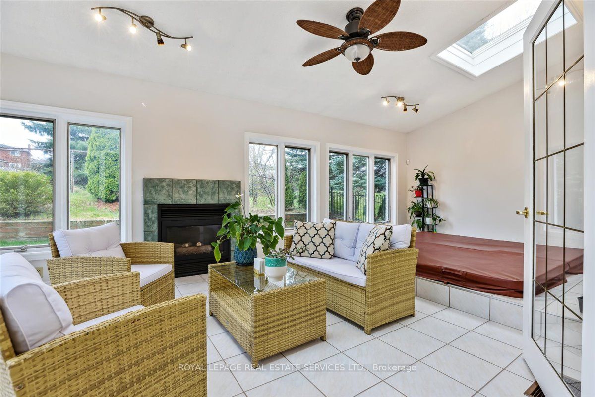 22 Daffodil Crescent