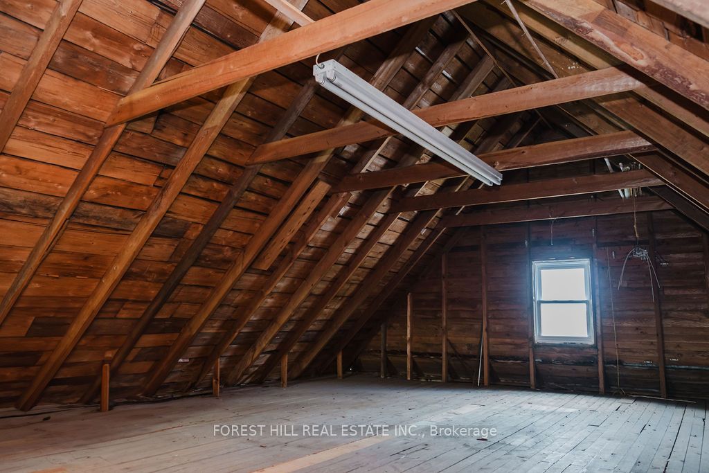 13435 Loyalist Pkwy