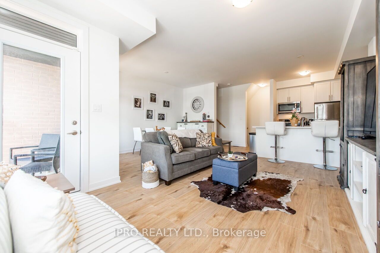 590 North Service Road, #46