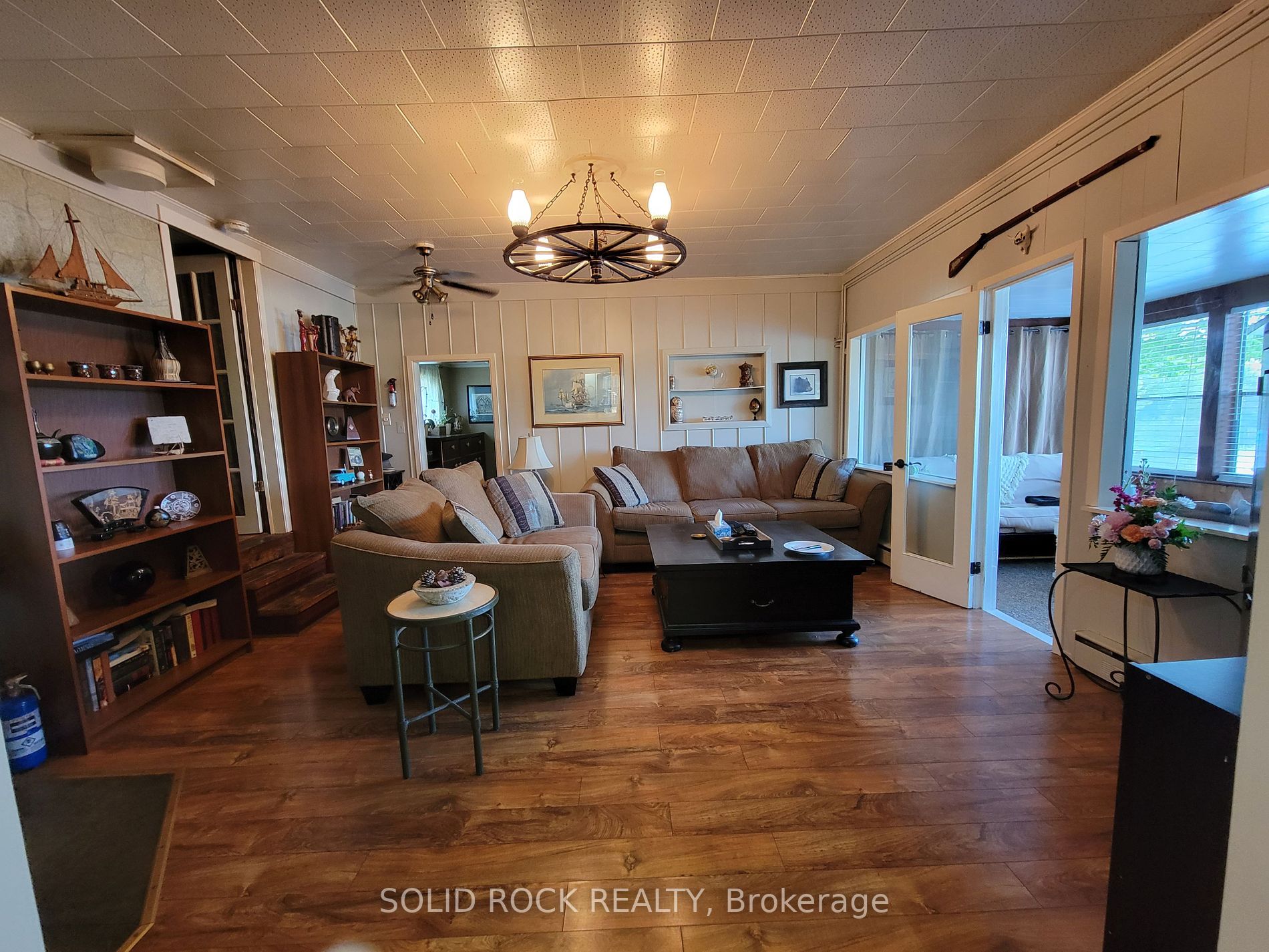 82 Canal Road