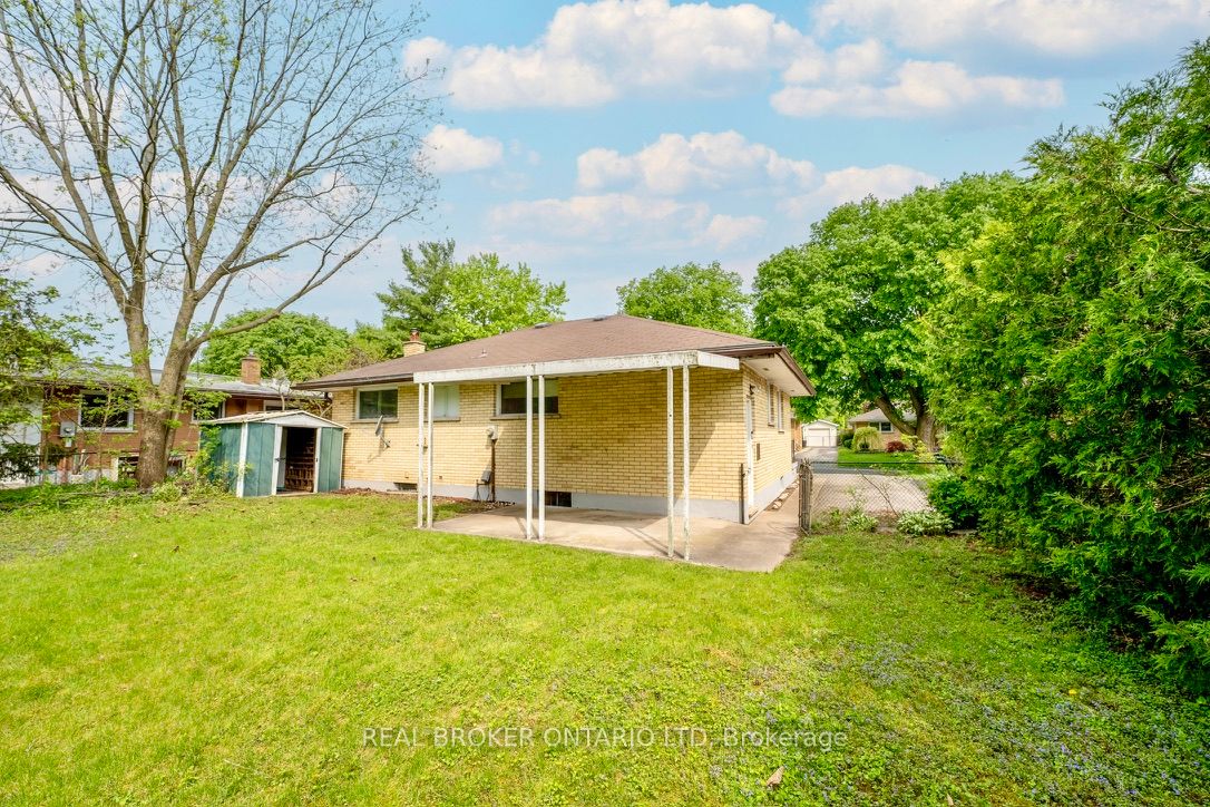 39 Trillium Crescent