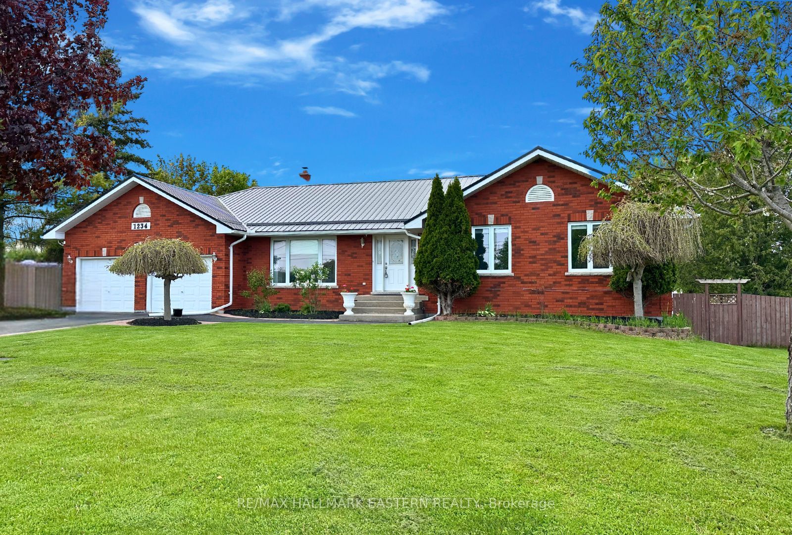 1234 Parkhill Road W