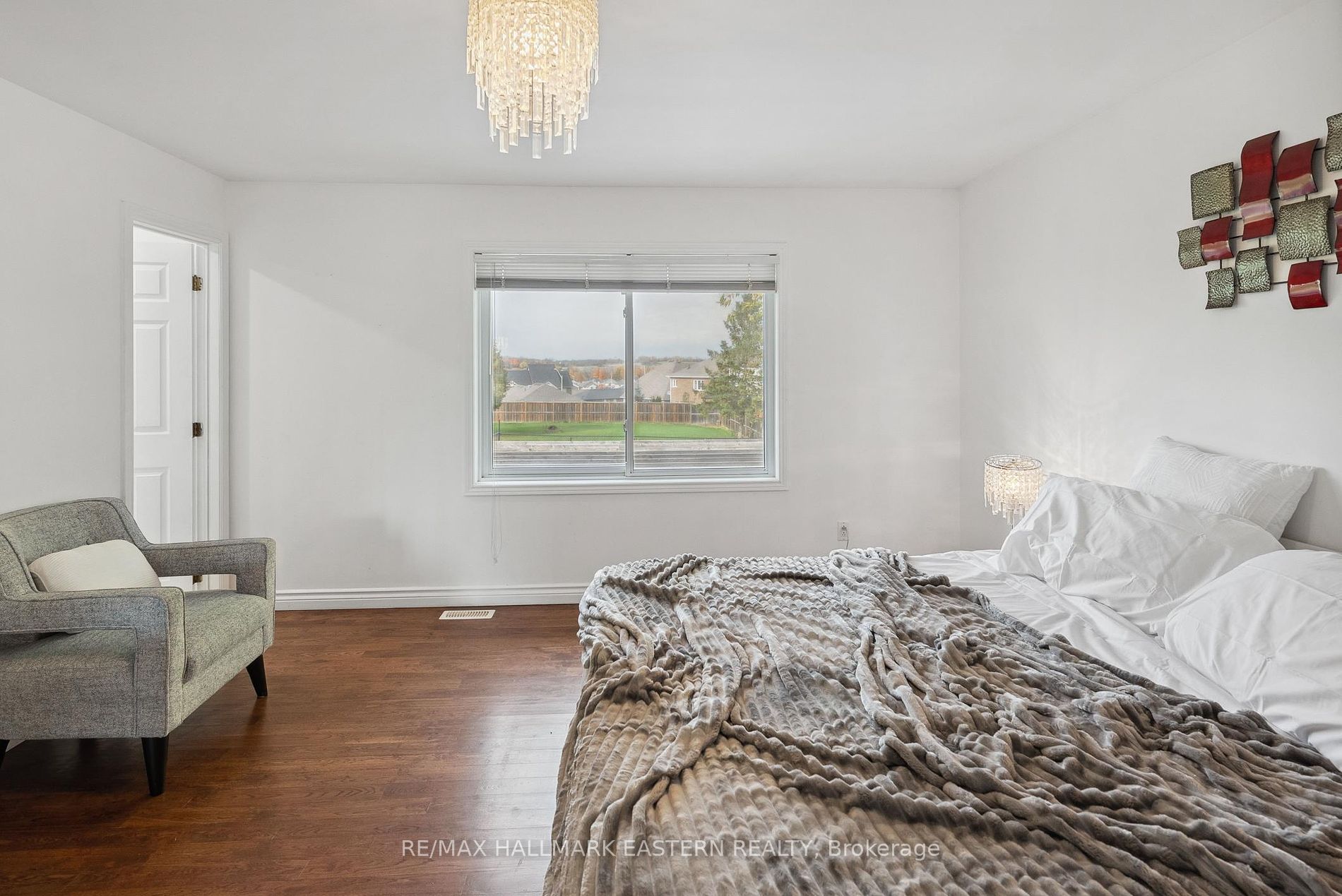 1234 Parkhill Road W