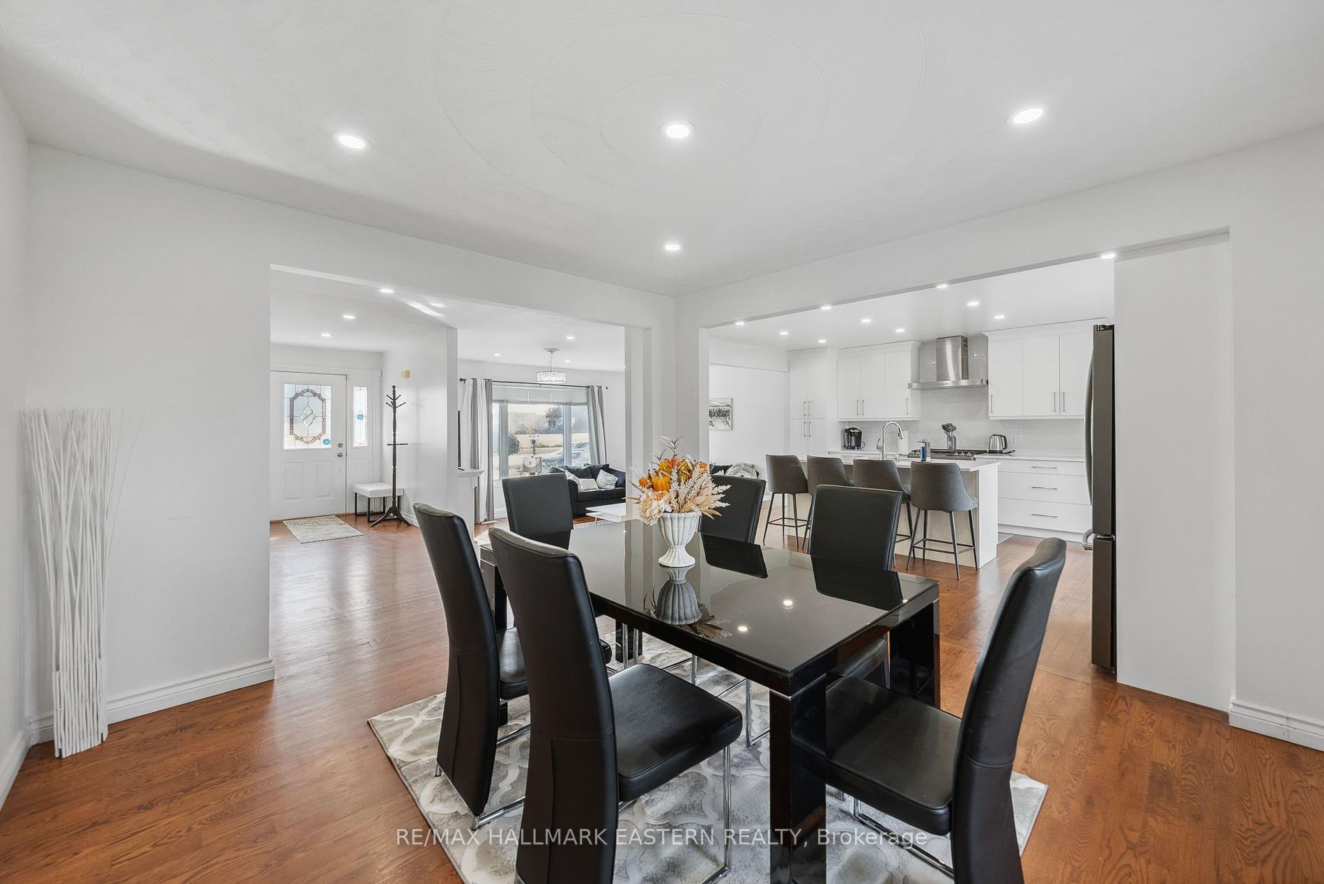 1234 Parkhill Road W
