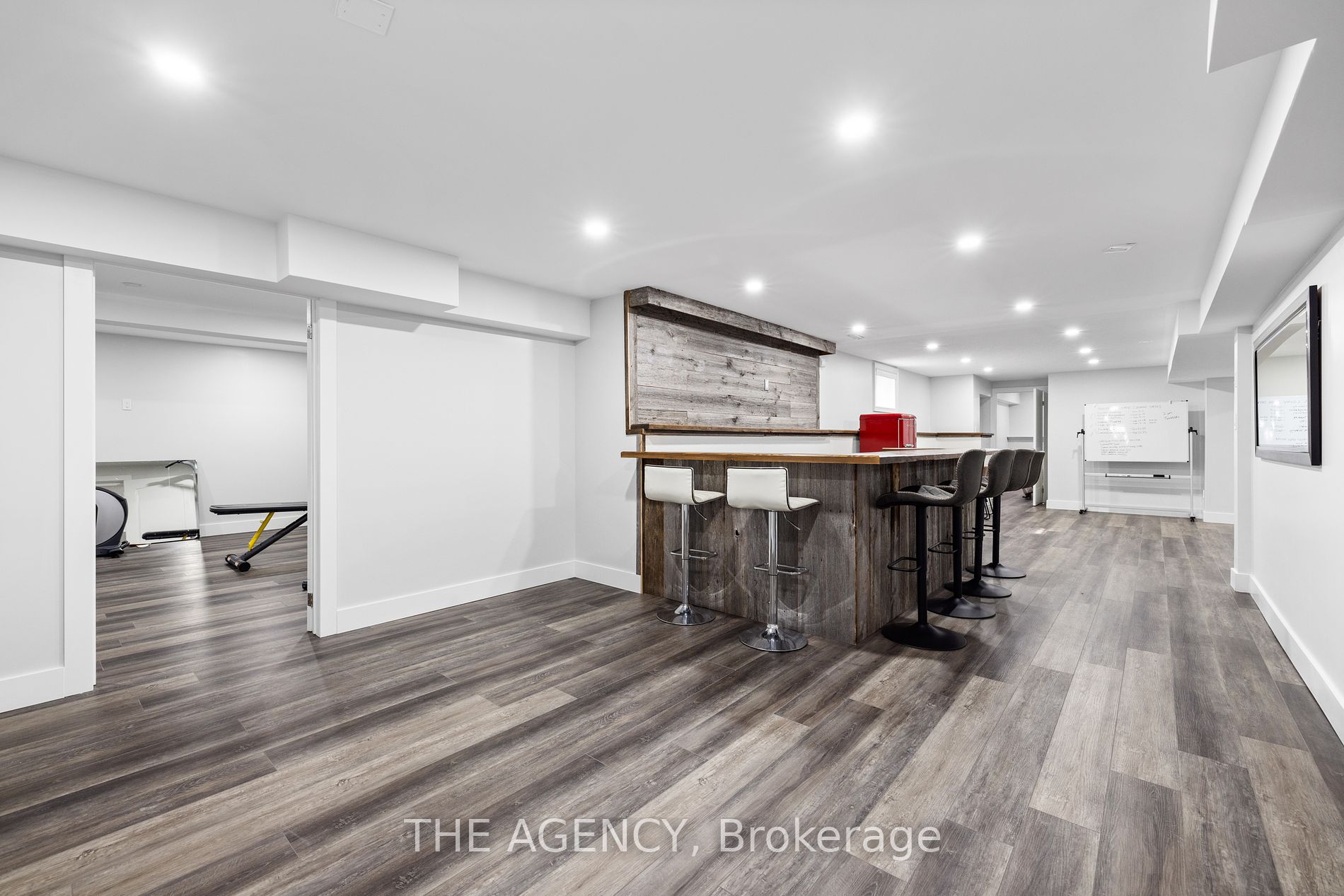 15 Pioneer Ridge Dr