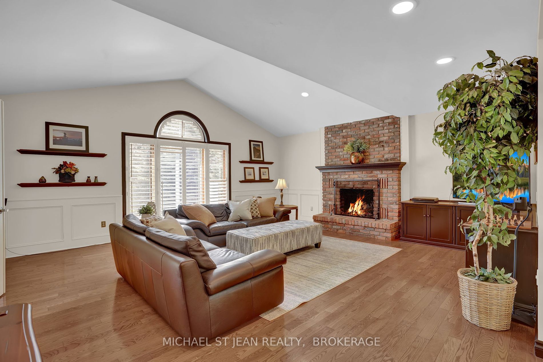 1019 Old Mohawk Rd