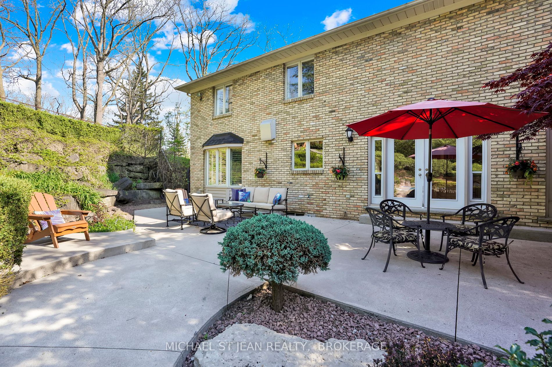 1019 Old Mohawk Rd