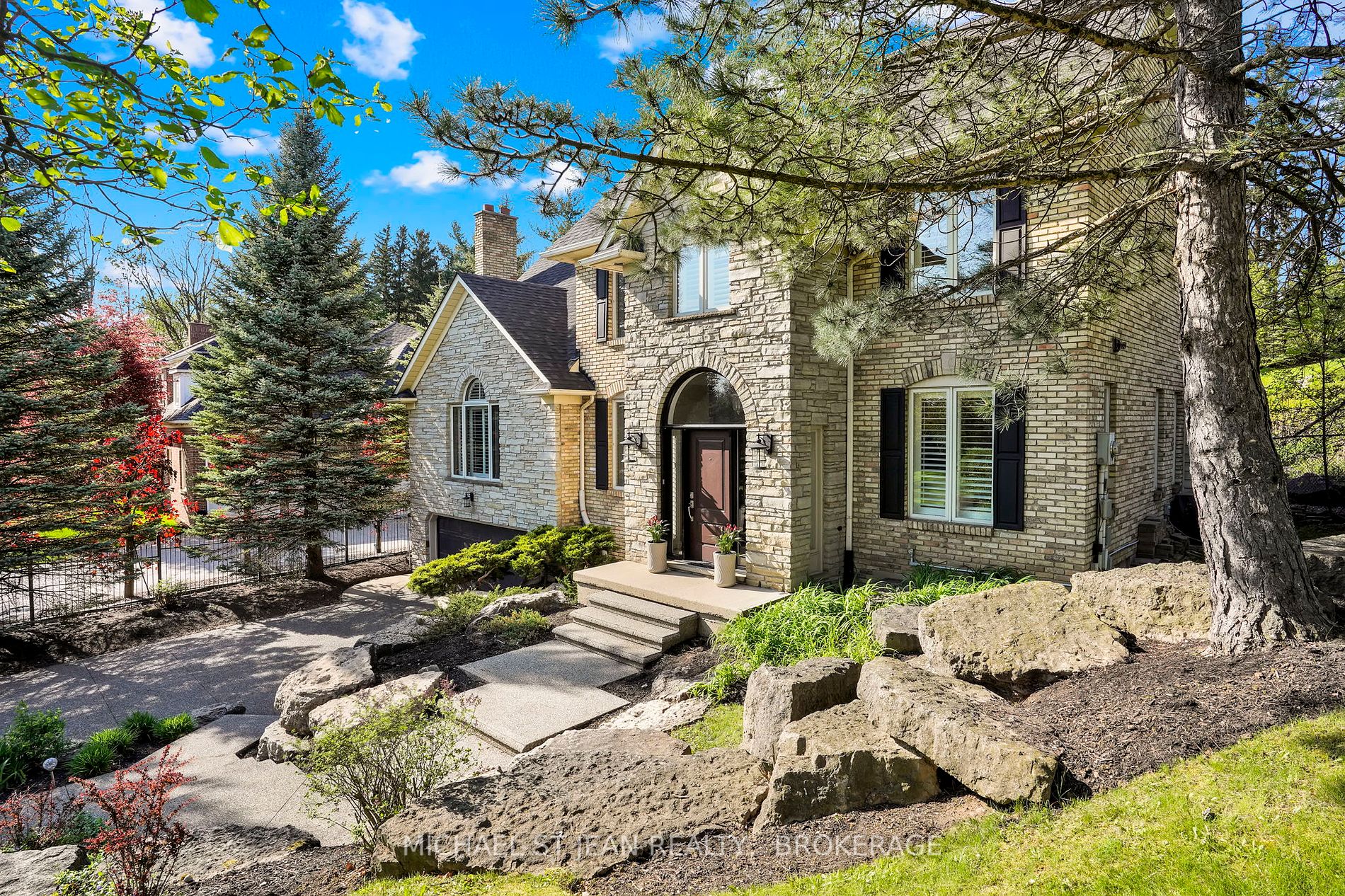 1019 Old Mohawk Rd