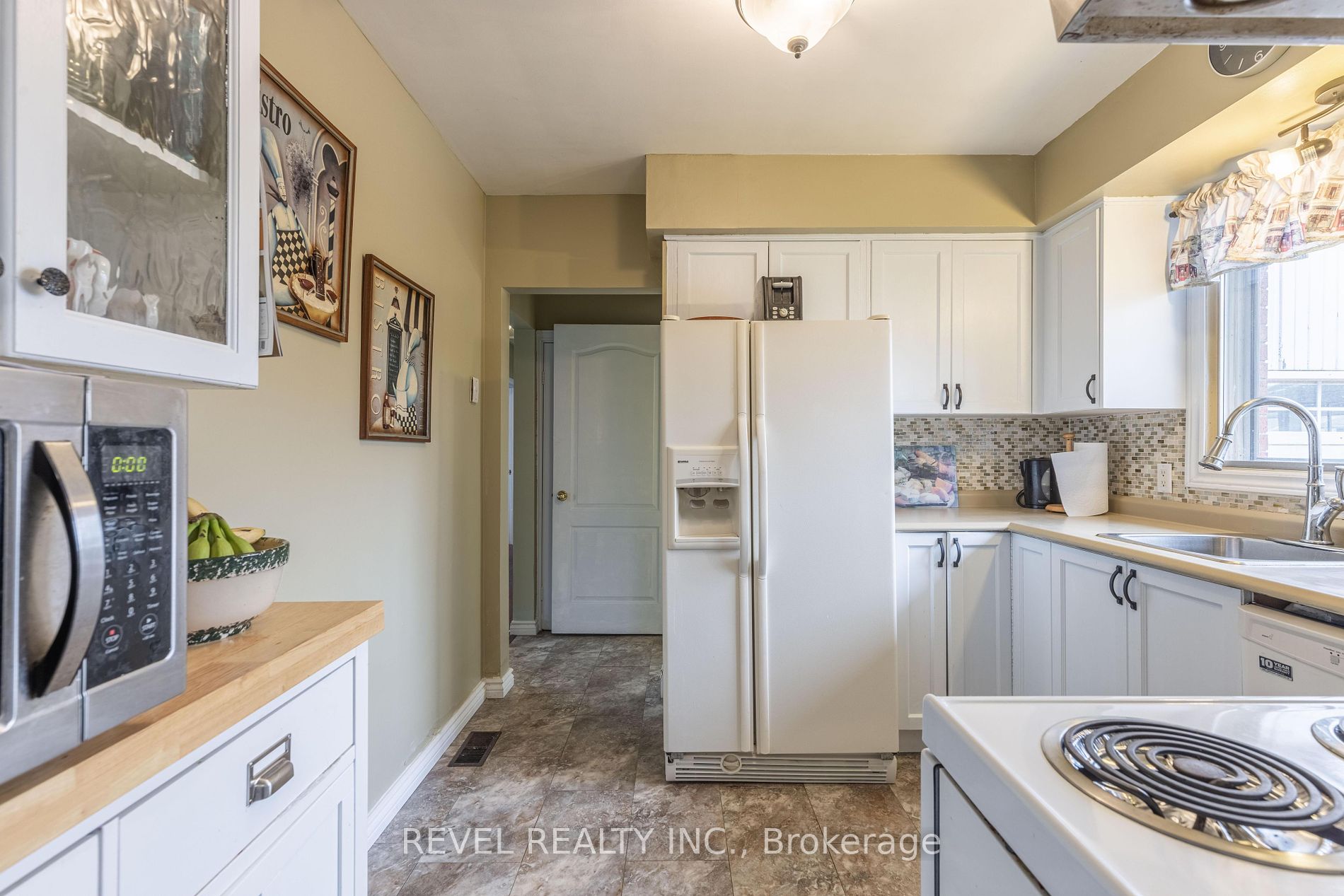 21 Westmount Crescent