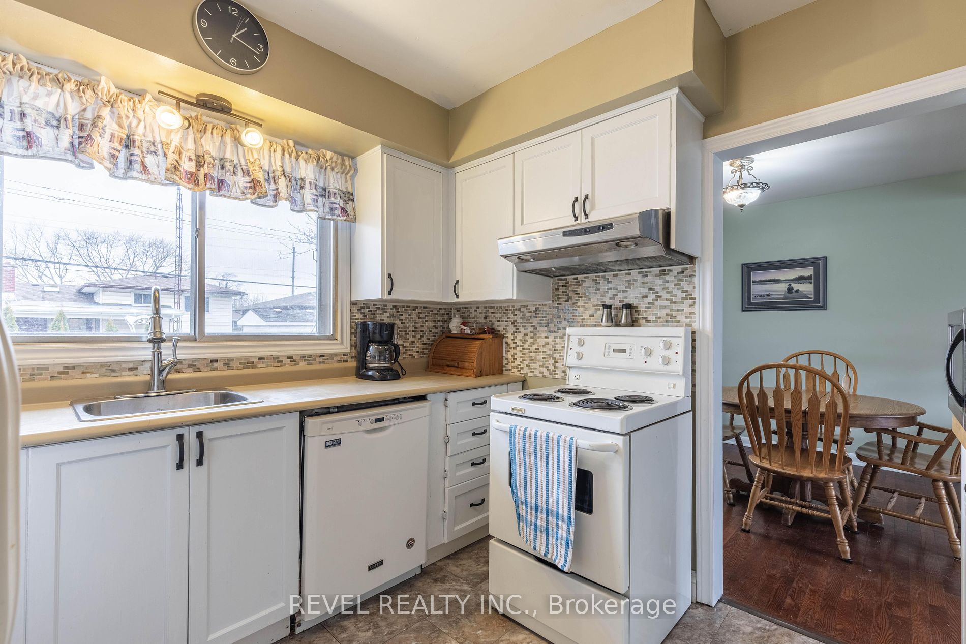 21 Westmount Crescent