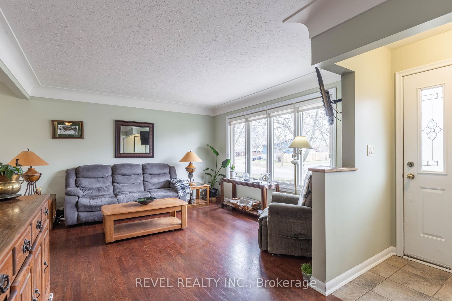 21 Westmount Crescent
