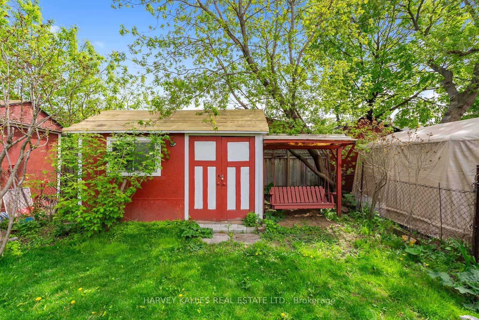 28 Agincourt Avenue