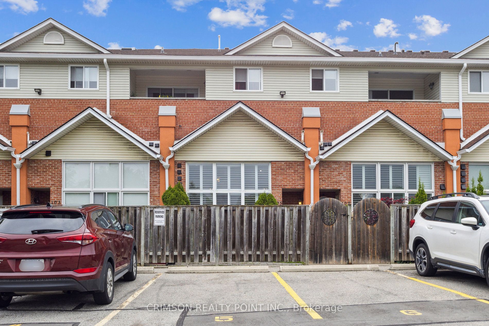 111 Grey Street #105