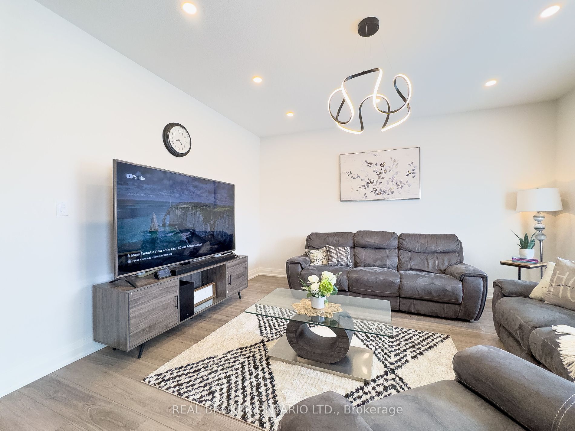 3293 Homestead Drive