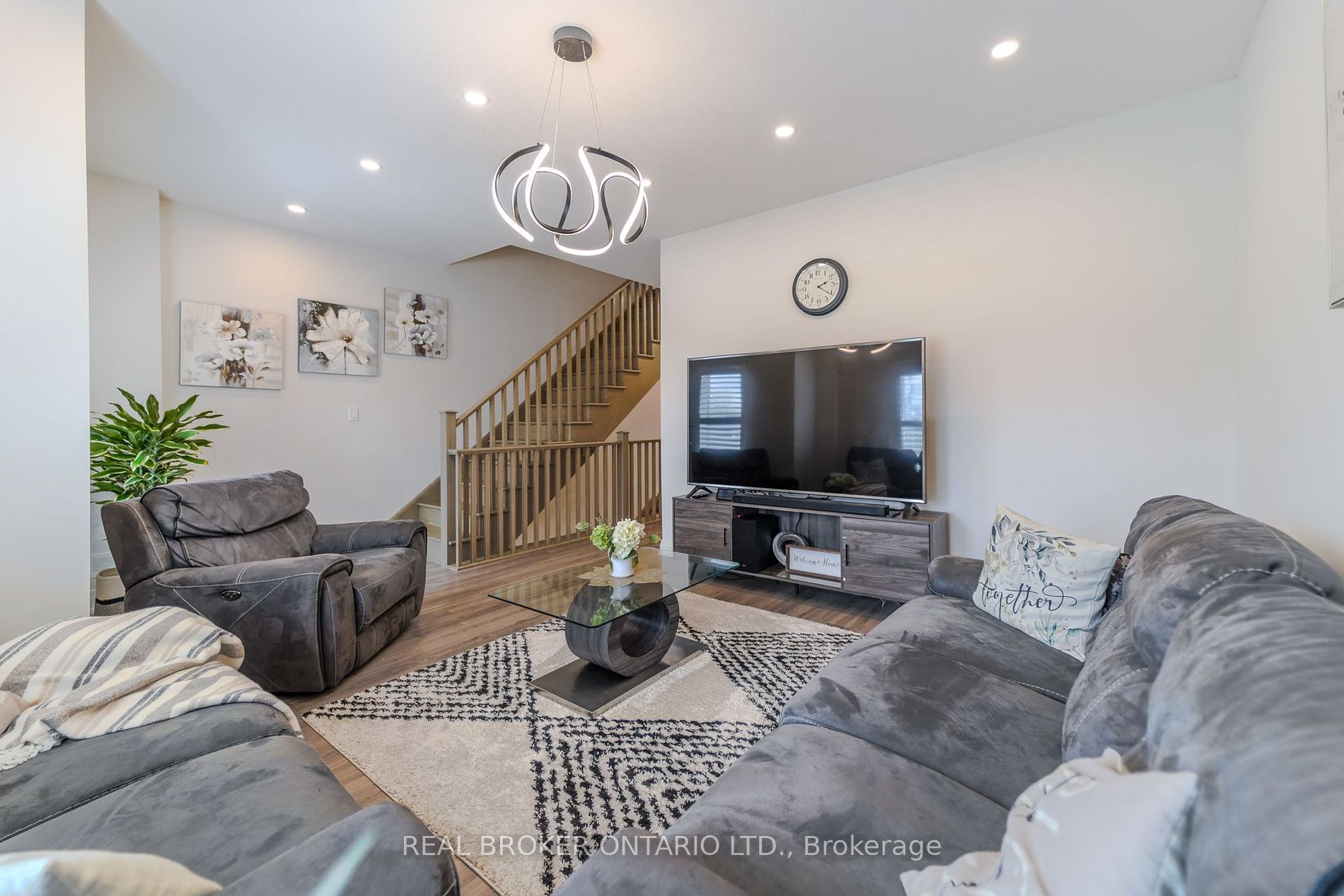3293 Homestead Drive