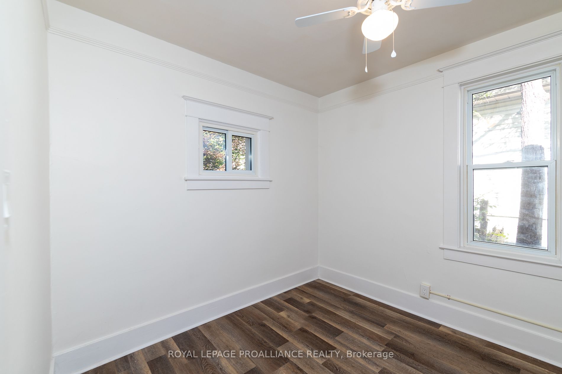 8 Dunbar Street