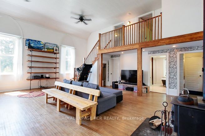 44 2ND Avenue