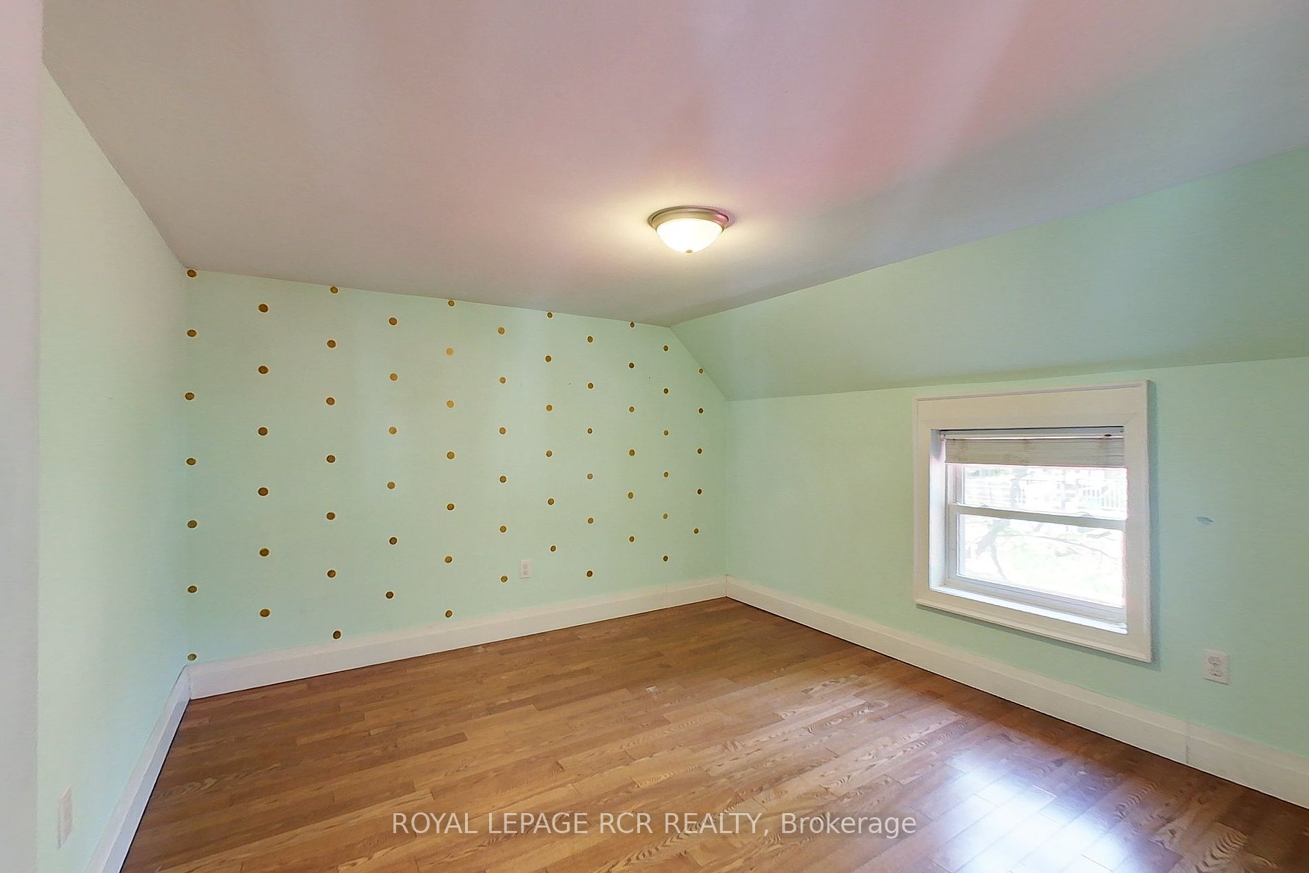 44 2ND Avenue