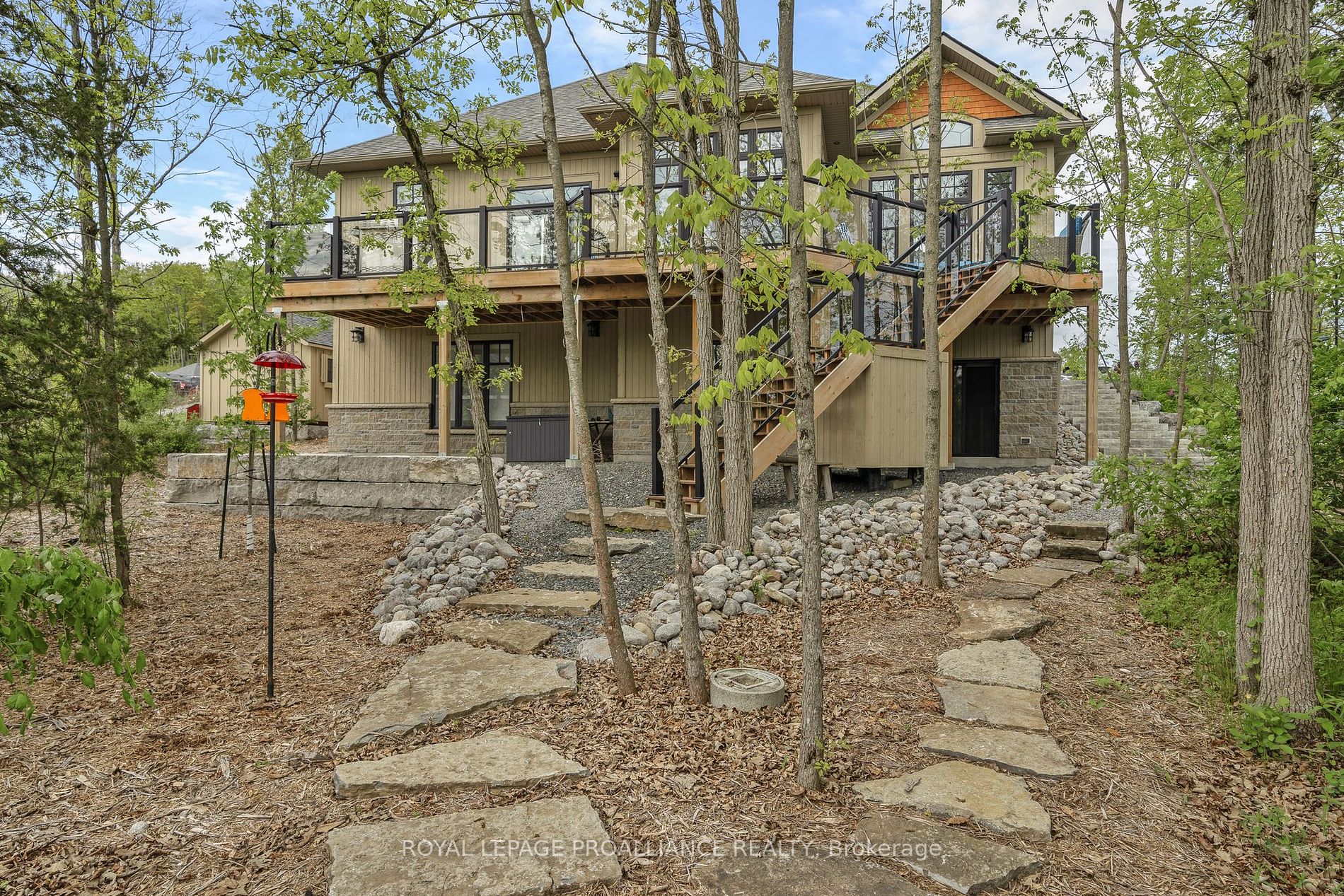 3 Riverside Trail