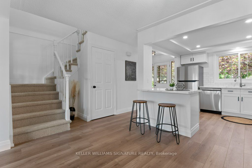 409 Vine St, #3