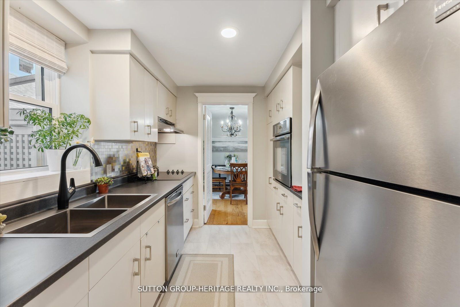 99 Bridge Street E #5