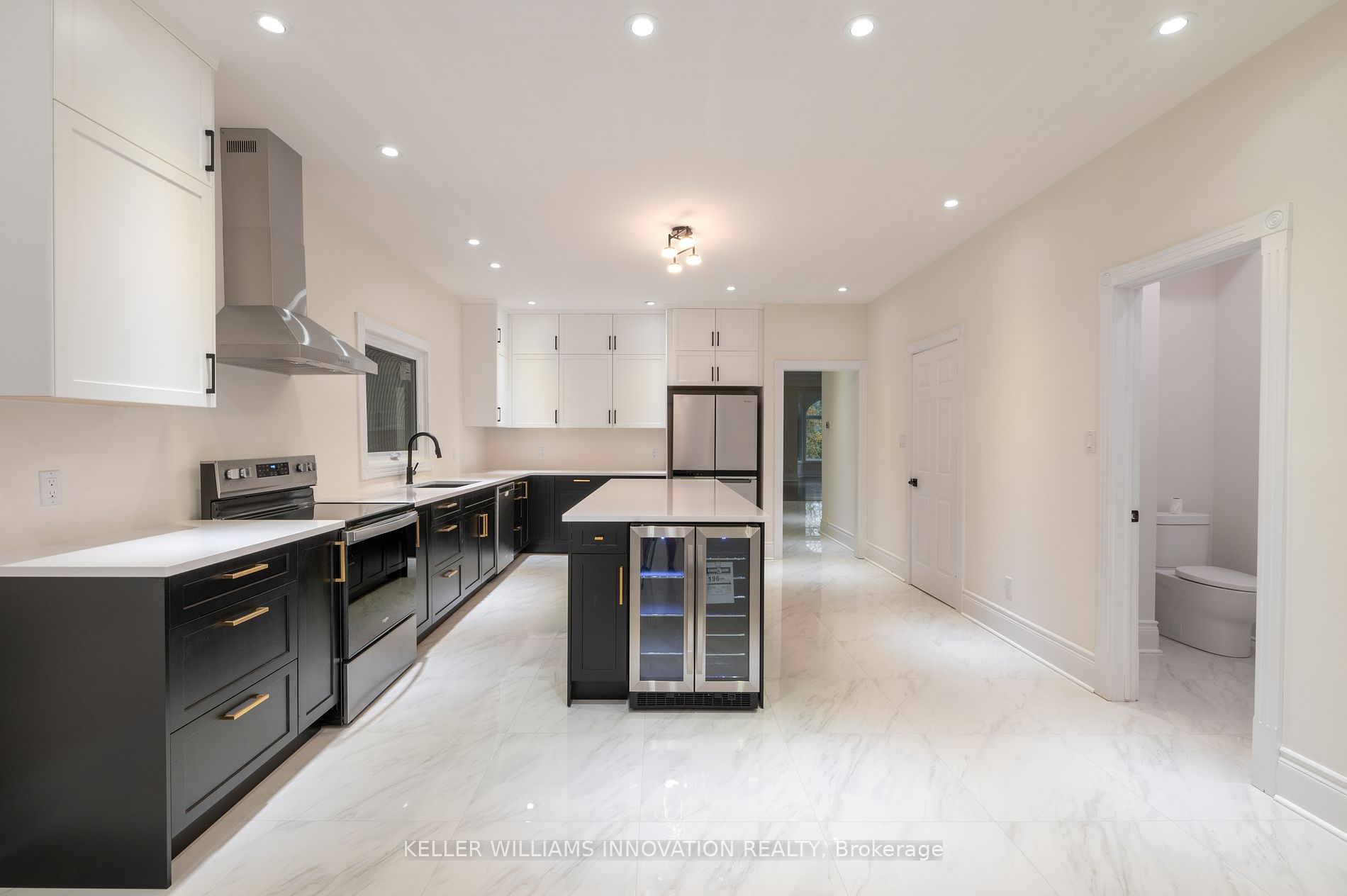 14-16 Knowles Crescent
