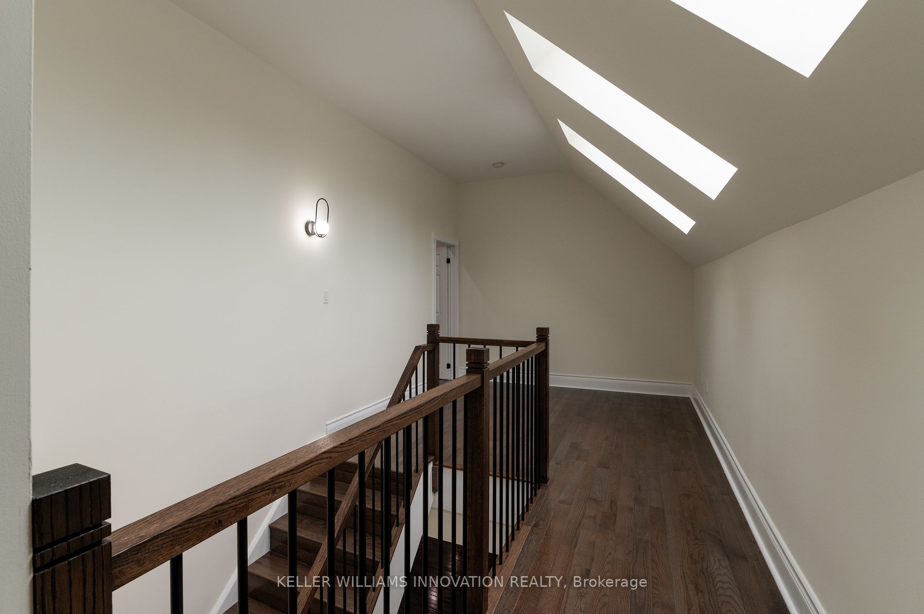14-16 Knowles Crescent