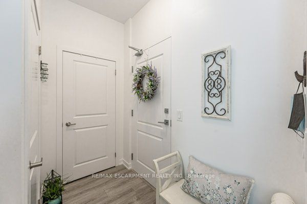 81 Robinson St, #103