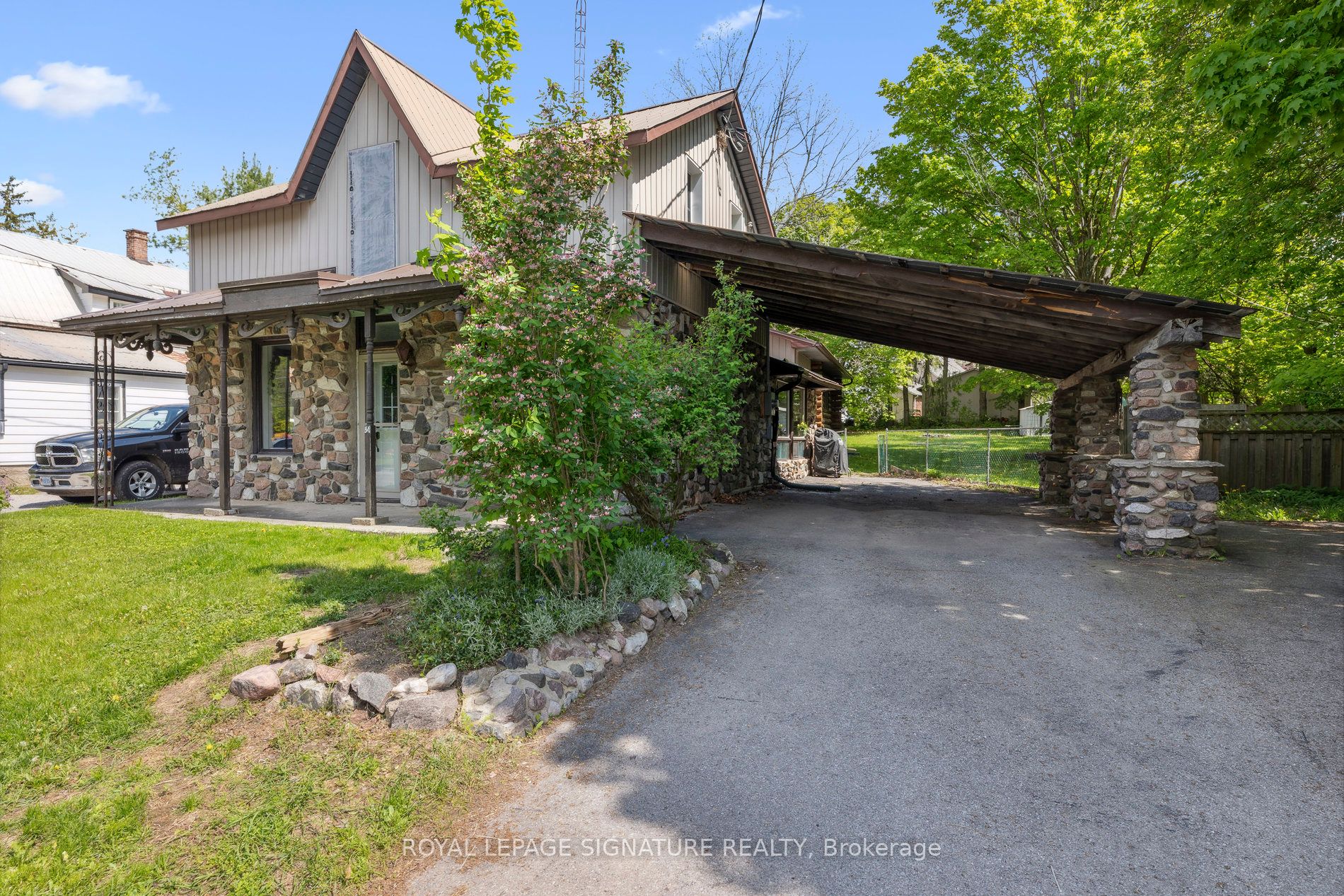 34 Mill Street