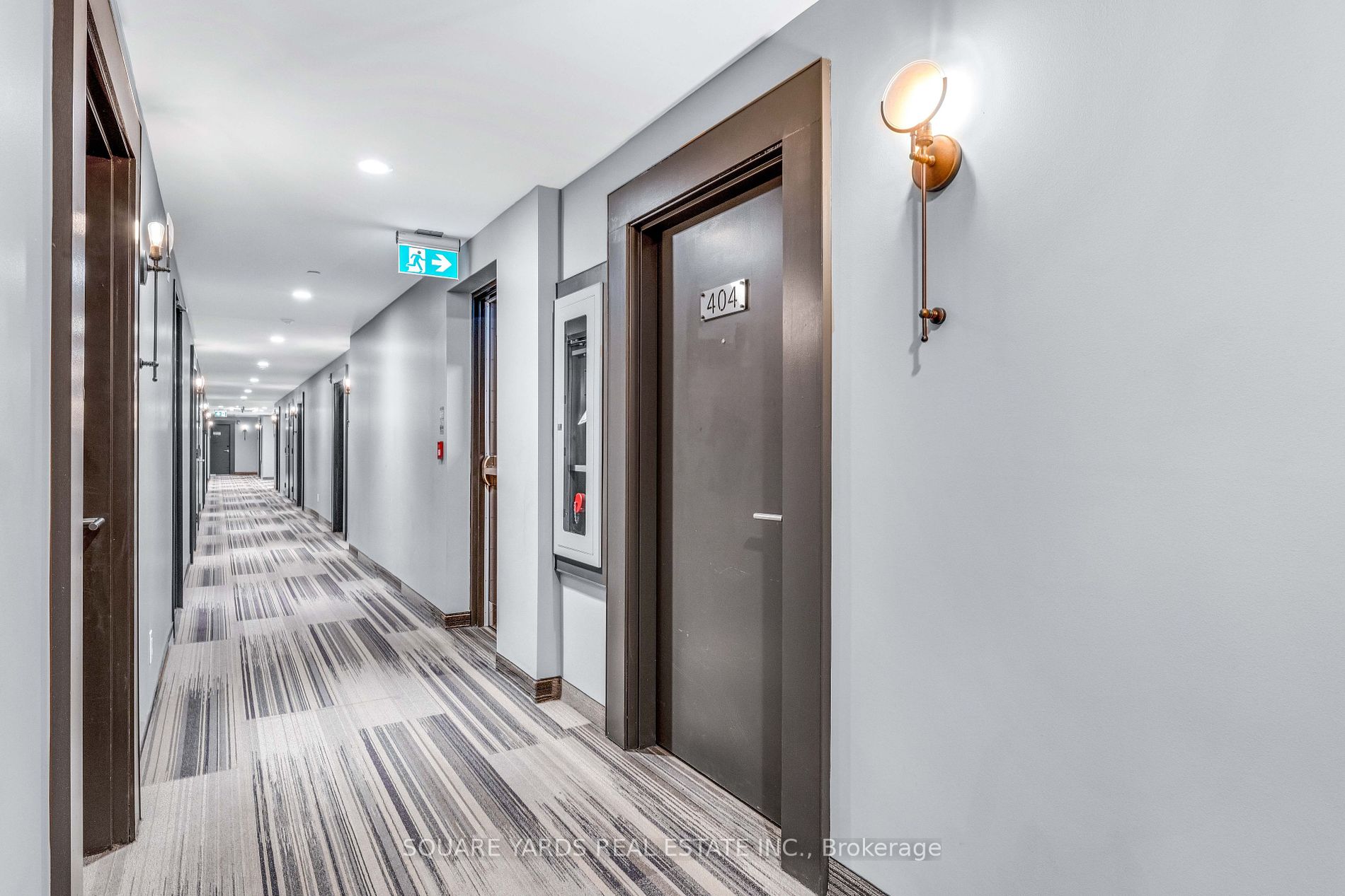 53 Arthur St S, #404