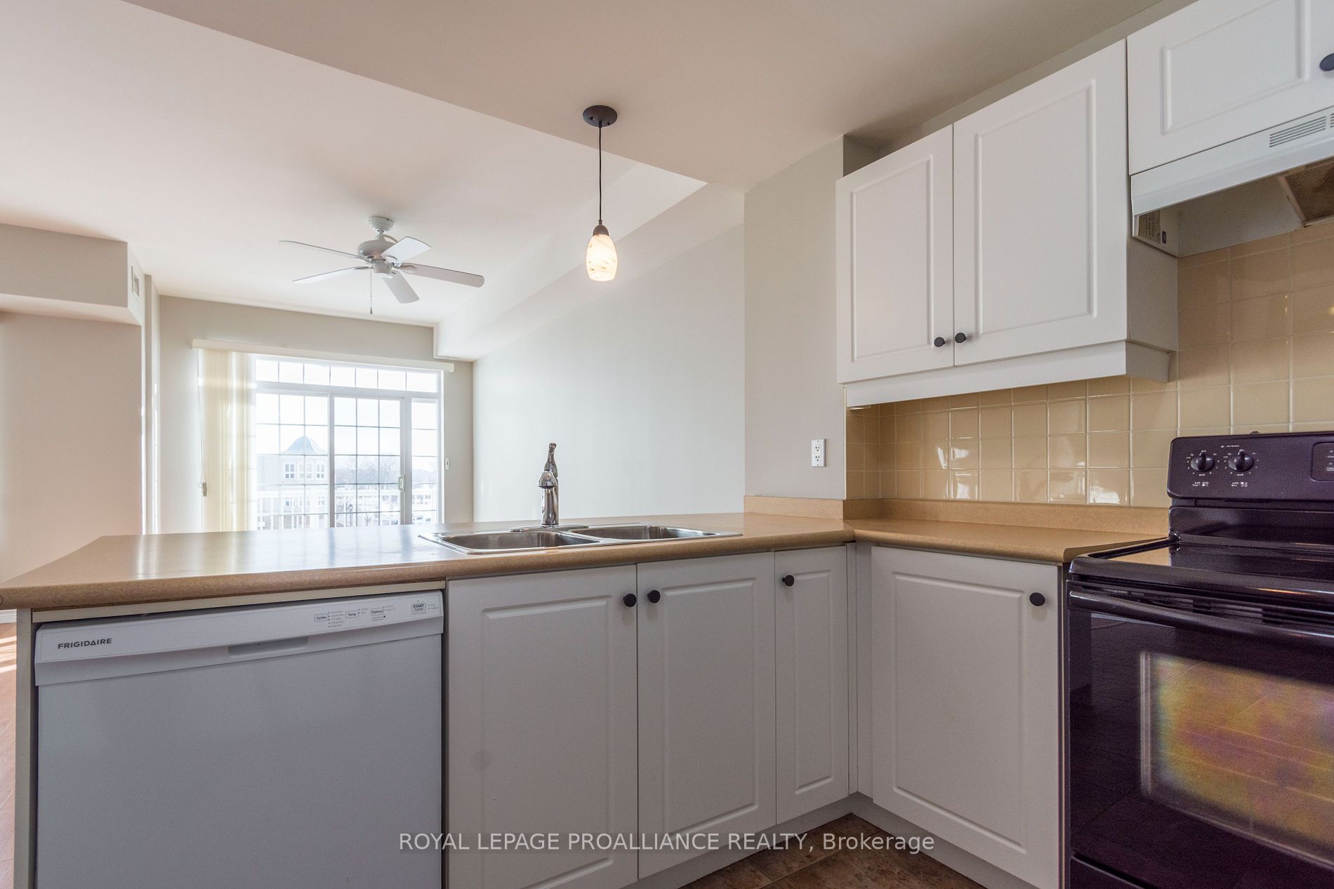 145 Third St, #301