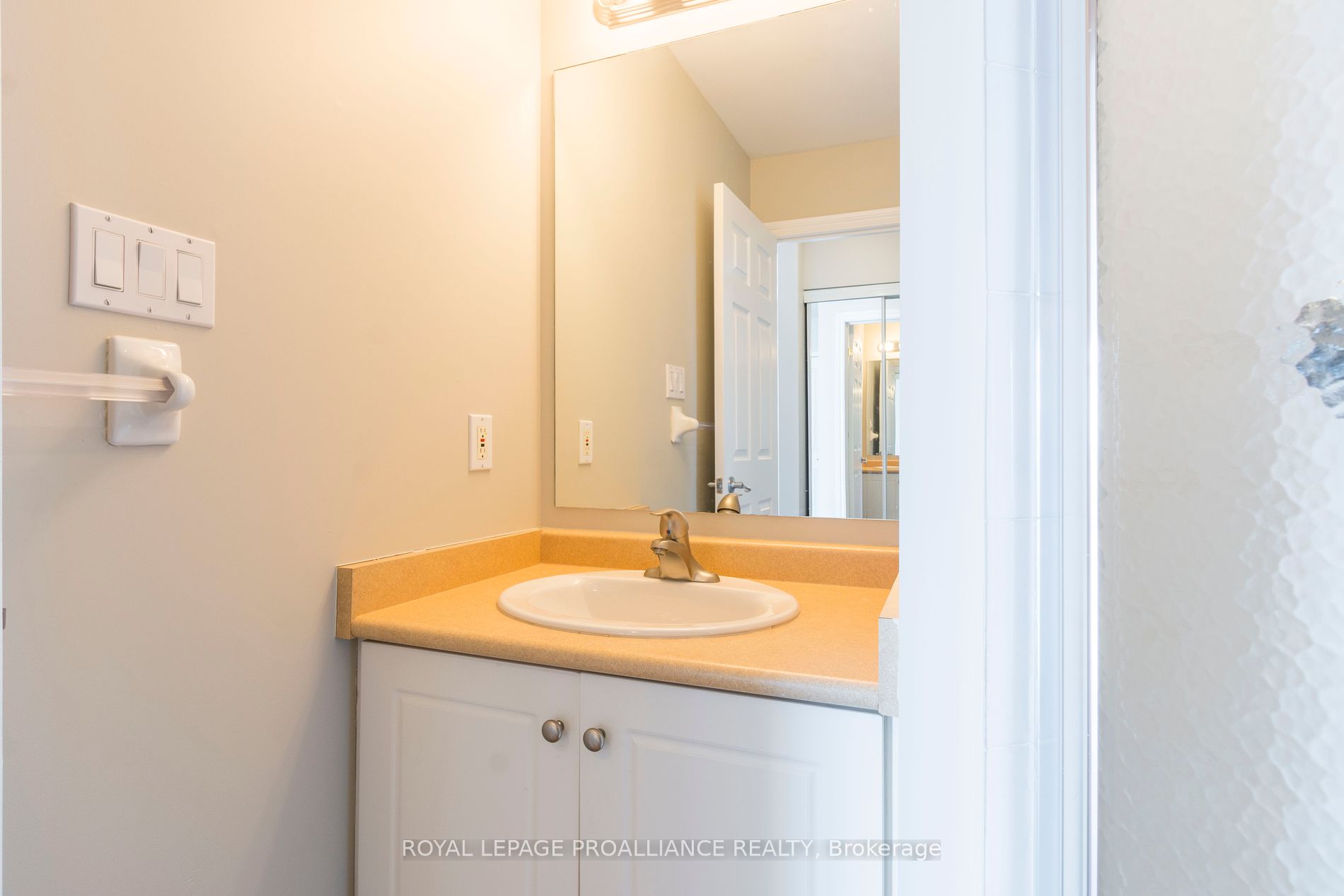 145 Third St, #301