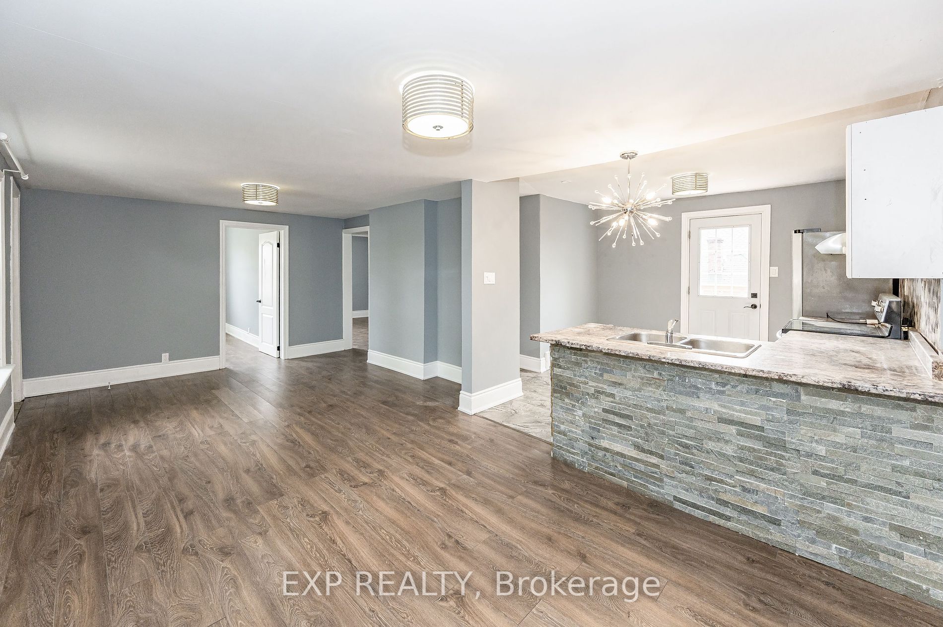 140 Gage Ave N