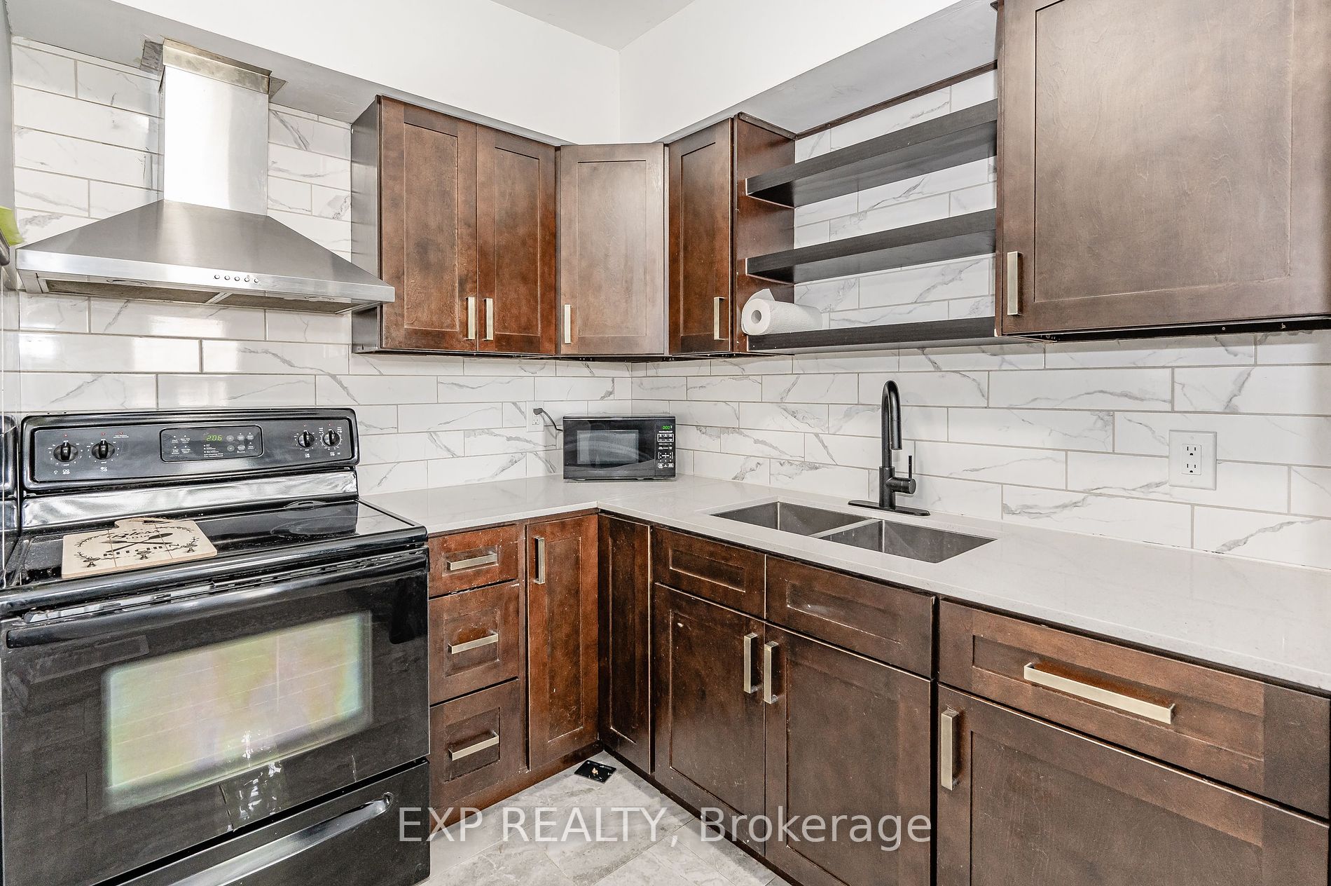 140 Gage Ave N